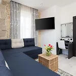 Sleep Split Guest house 4*