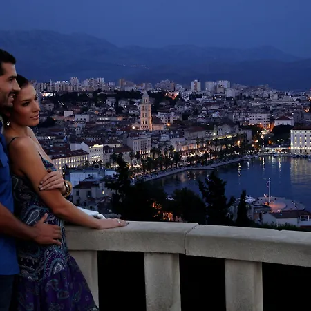 בית הארחה Sleep ספליט