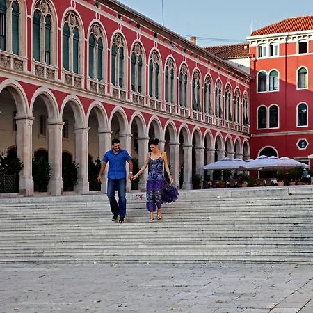 בית הארחה Sleep ספליט