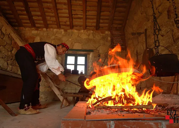 Gasthof Sleep Split Split