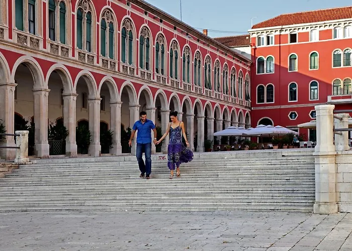 Guest house Sleep Split Split