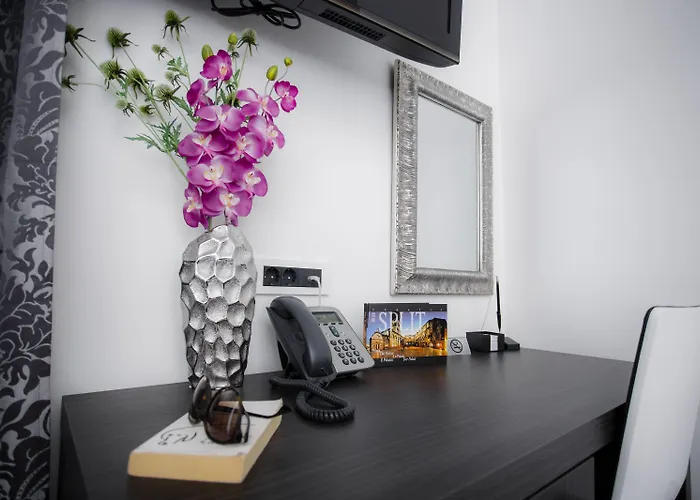 Sleep Split 4* Split